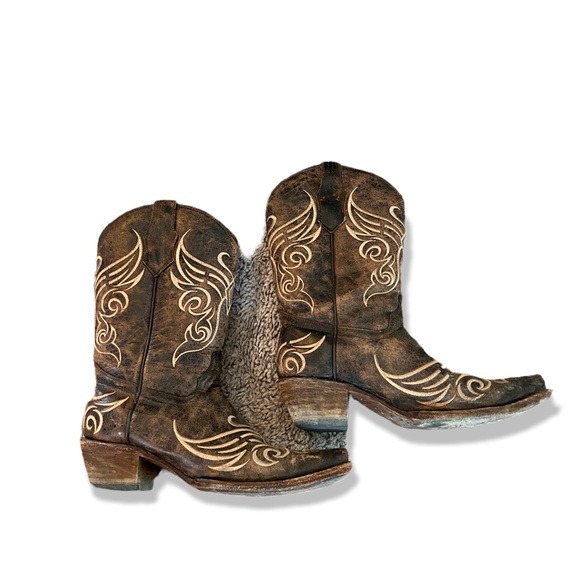 Corral Distressed Short Top Cowboy Boots - Picture 7 of 7